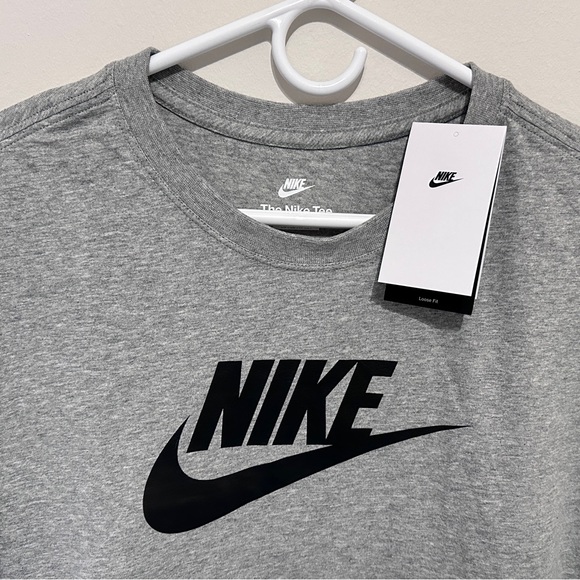 Nike Sportswear Essential Women's Cropped Logo T-Shirt Size M Grey BV6175-063 - Picture 4 of 8